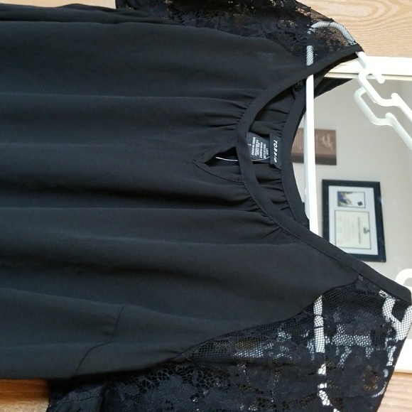 Torrid Black Lace Sleeve Top - Picture 2 of 3
